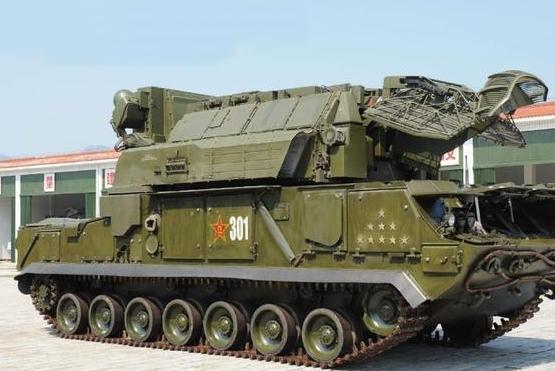 红旗-12防空导弹与S-400系统比较分析,哪个更好?,红旗-12防空导弹与S-400系统比较分析,哪个防空系统更优越?