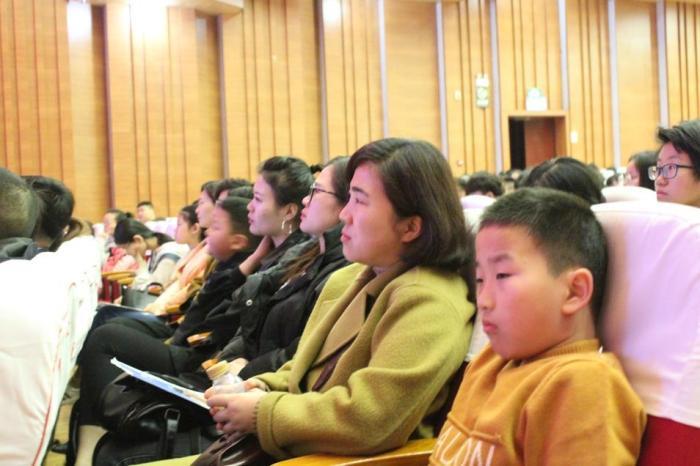 歼-20的对地攻击能力,探索新一代隐身战斗机的多重角色,揭秘歼-20隐身战斗机的多重角色,对地攻击能力深度解析