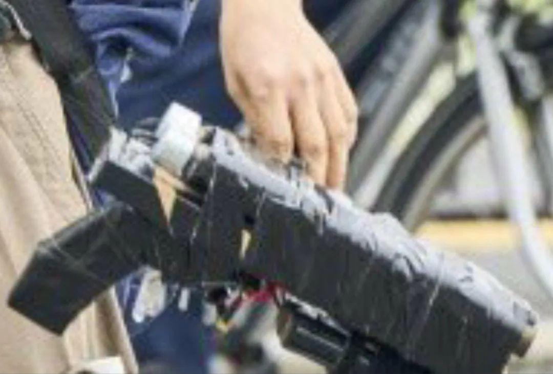 裤裆里的武器,一种文化符号的多维解读,裤裆武器的多维解读,文化符号的透视与探讨