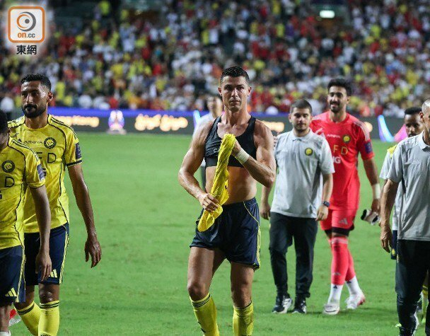 澳门作为中国的特别行政区,一直以来都承载着丰富的历史与文化底蕴。随着时代的发展,澳门正迎来新的发展机遇。本文将围绕2025新澳门六肖这一主题,探讨澳门未来的发展态势与前景。,澳门,历史底蕴与现代机遇下的未来展望——聚焦2025新澳门六肖发展态势