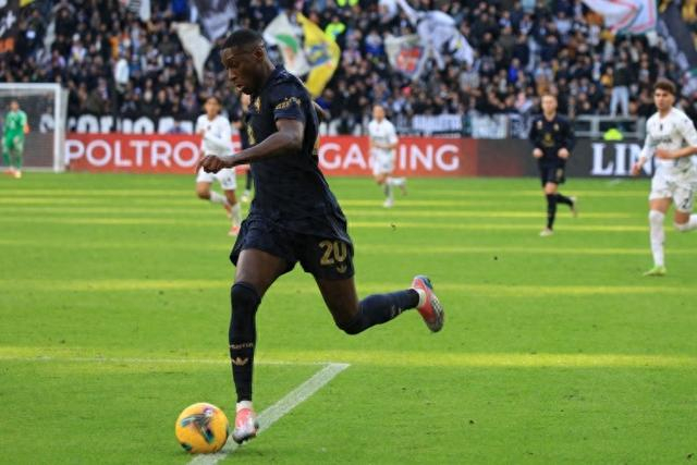 澳门作为中国的特别行政区,一直以来都承载着丰富的历史与文化底蕴。随着时代的发展,澳门正迎来新的发展机遇。本文将围绕2025新澳门六肖这一主题,探讨澳门未来的发展态势与前景。,澳门,历史底蕴与现代机遇下的未来展望——聚焦2025新澳门六肖发展态势