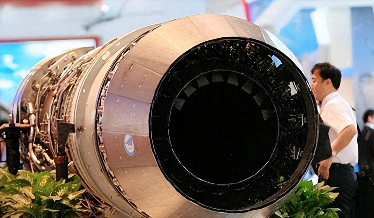 涡扇15与R79,航空发动机技术的探索与革新,涡扇15与R79,航空发动机技术的探索革新之路