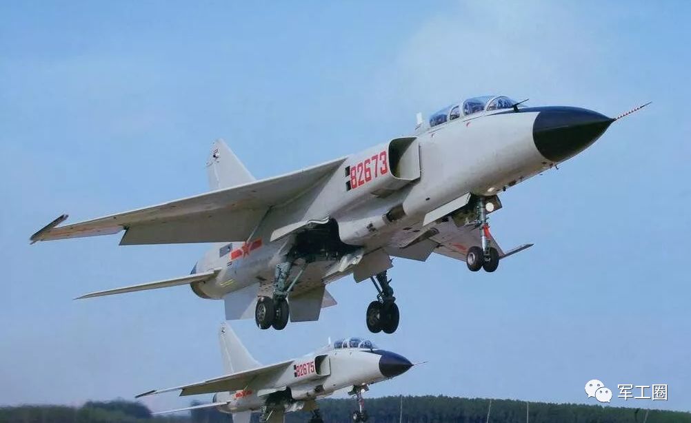 歼八飞豹,中国空军的骄傲,歼八飞豹,中国空军的荣耀之巅