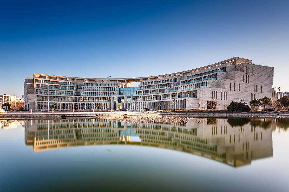 中国空军航空大学山东校区,培养航空英才的摇篮,中国空军航空大学山东校区,航空英才的培育摇篮