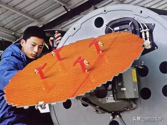 歼-16的机载武器与先进航电系统,深度解析,歼-16机载武器与航电系统深度解析