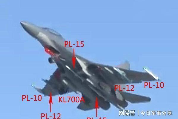 歼八咋回事,历史、现状与发展展望,歼八战机揭秘,历史沿革、现状评估与发展展望