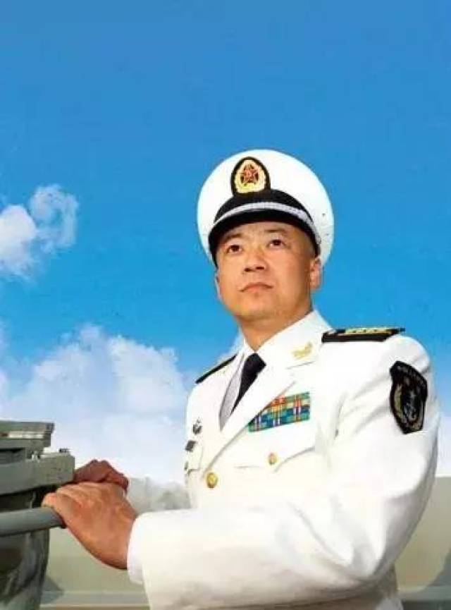 辽宁舰航母首位舰长,荣耀与担当,辽宁舰航母首位舰长,荣耀与重任的担当