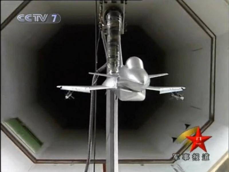 F-15战斗机机腹挂架,空中巨鹰的锐利武器挂载系统,F-15战斗机机腹挂架,空中巨鹰的挂载利器