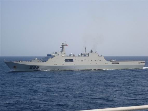 昆仑山号登陆舰载重，揭示中国海军力量的重要一环，昆仑山号登陆舰载重，中国海军力量的关键一环揭秘