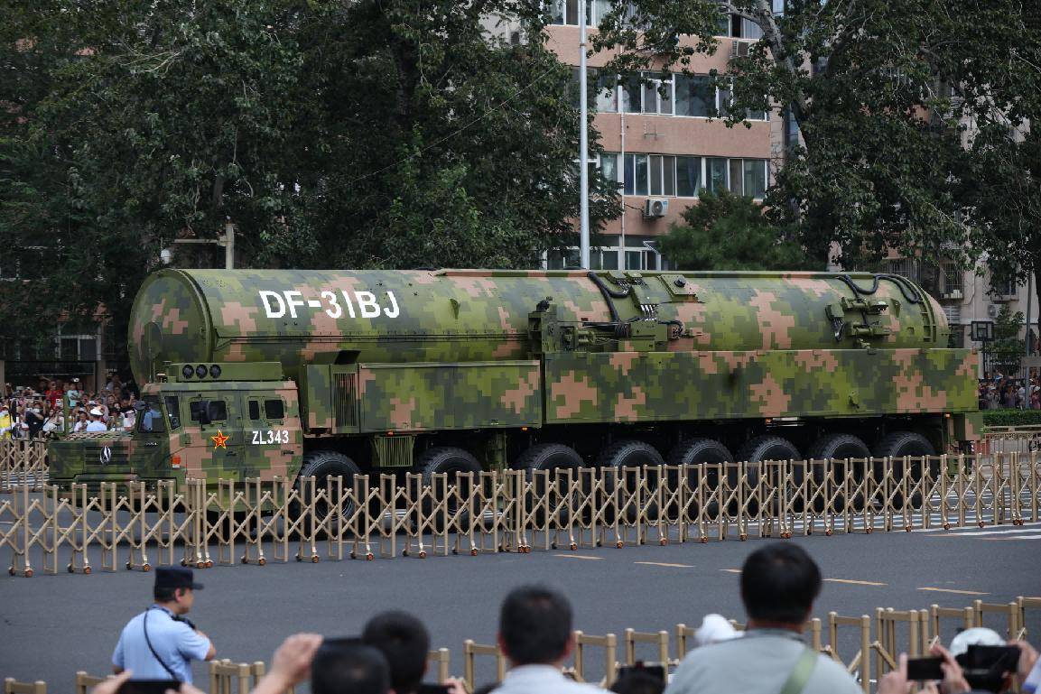 东风21D导弹首次公开亮相,揭示中国战略威慑力量的新篇章,东风21D导弹首次公开亮相,中国战略威慑力量新篇章揭秘