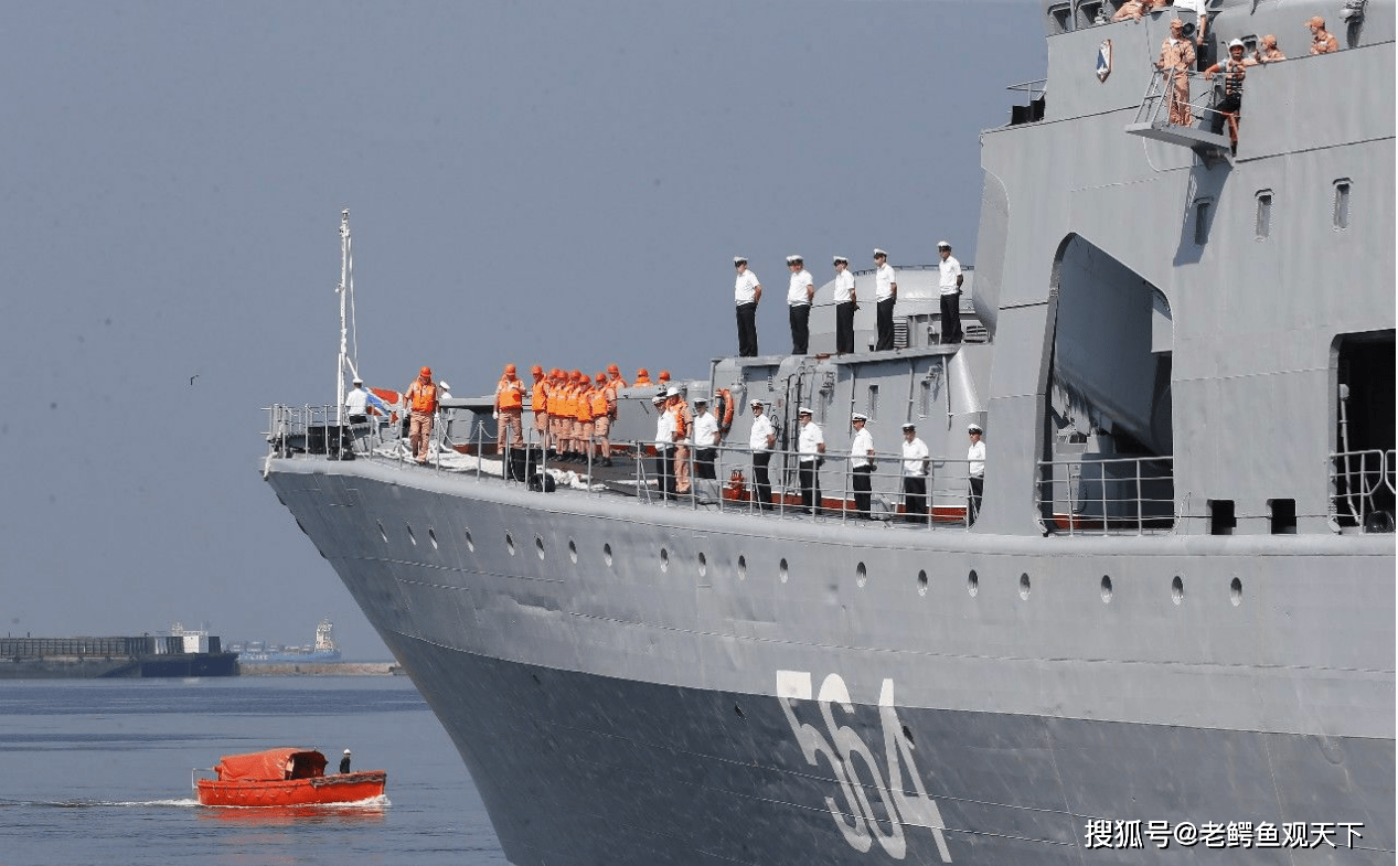 美舰再次闯入俄罗斯领海,大国间的博弈与挑战分析,美舰再次闯入俄罗斯领海,大国博弈与挑战分析解读