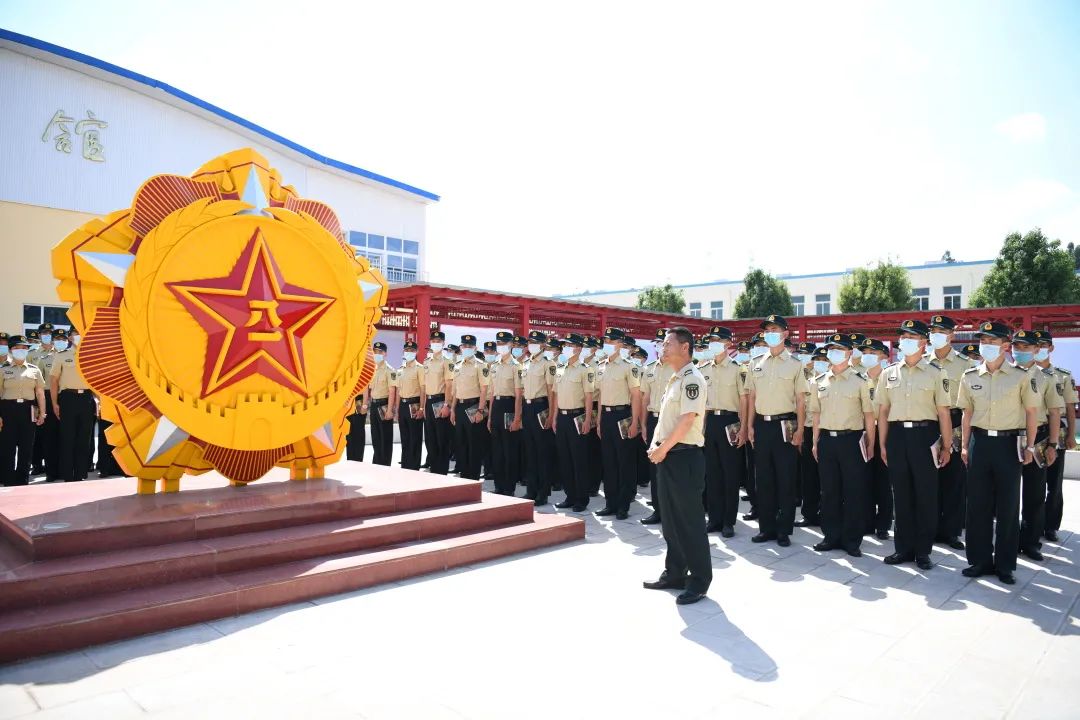 八一勋章王中心，荣耀背后的英雄精神与民族精神，八一勋章背后的英雄精神与民族精神荣耀中心