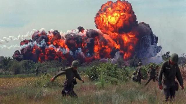 美军装备氧气供应系统，技术革新与战术优势的提升，美军氧气供应系统革新，技术提升与战术优势的飞跃