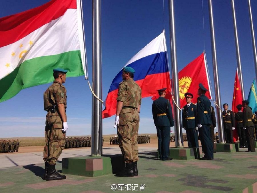 朱日和阅兵,宣布开始的那一刻,朱日和阅兵,宣布开始,展现雄姿