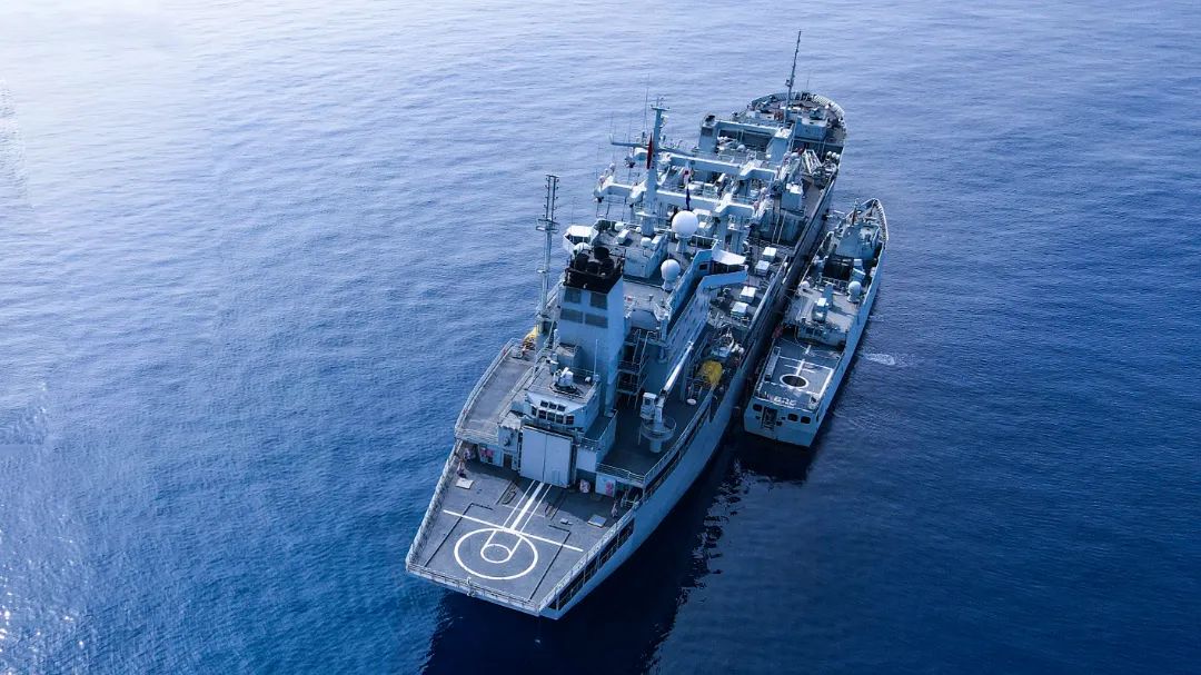 洪湖舰、青海湖舰与昆仑山舰,中国海军的骄傲与力量,中国海军的骄傲与力量,洪湖舰、青海湖舰与昆仑山舰的荣耀征程