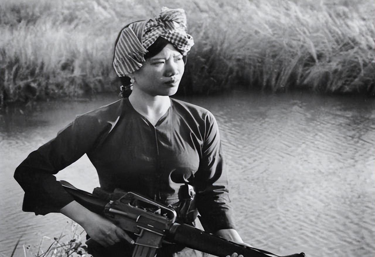 中国女兵在越南活捉行动中的英勇表现，中国女兵在越南行动中的英勇活捉表现