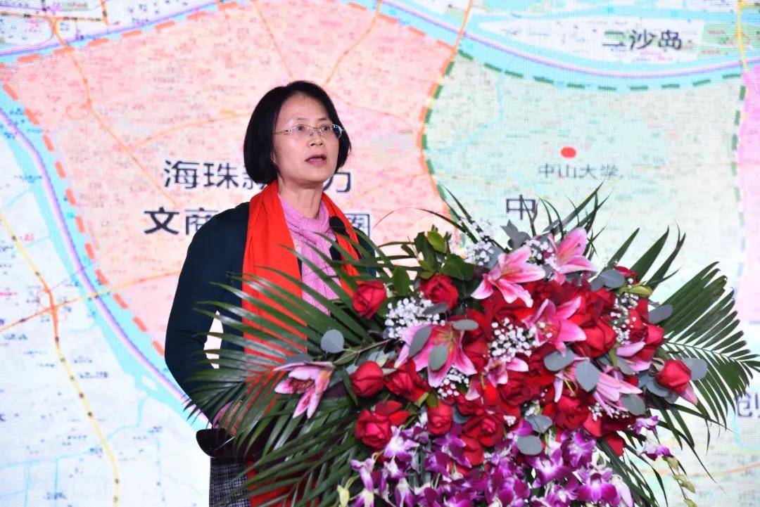 海珠区区长及副区长的领导风采与治理实践,海珠区领导团队,区长及副区长的治理实践与领导风采展示