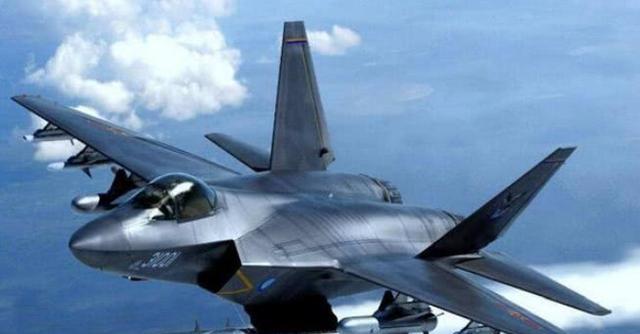 歼-16战斗机在中国空军现代化进程中的排名及其重要地位,歼-16战斗机在中国空军现代化进程中的地位与排名解析