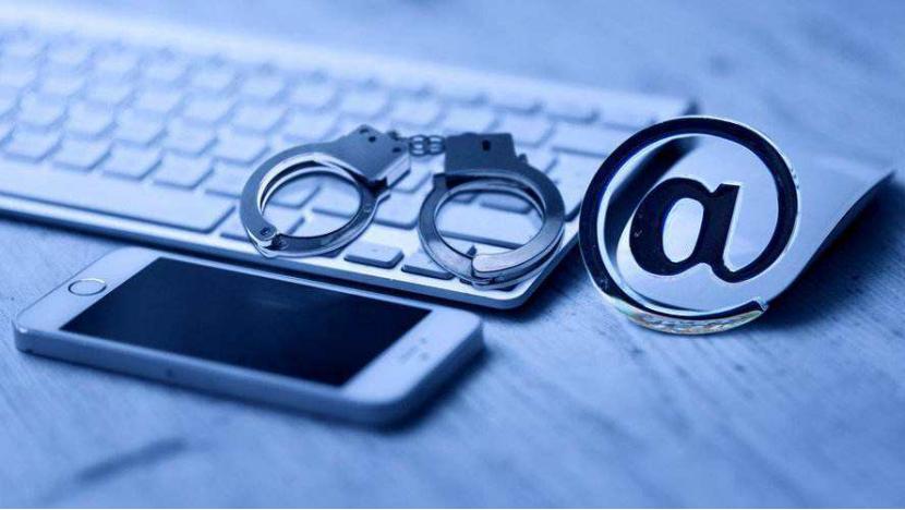 歼7战斗机能装备多少枚空空导弹,技术细节与中国空军力量,歼7战斗机装备能力揭秘,技术细节与中国空军力量之空空导弹装备数量探究