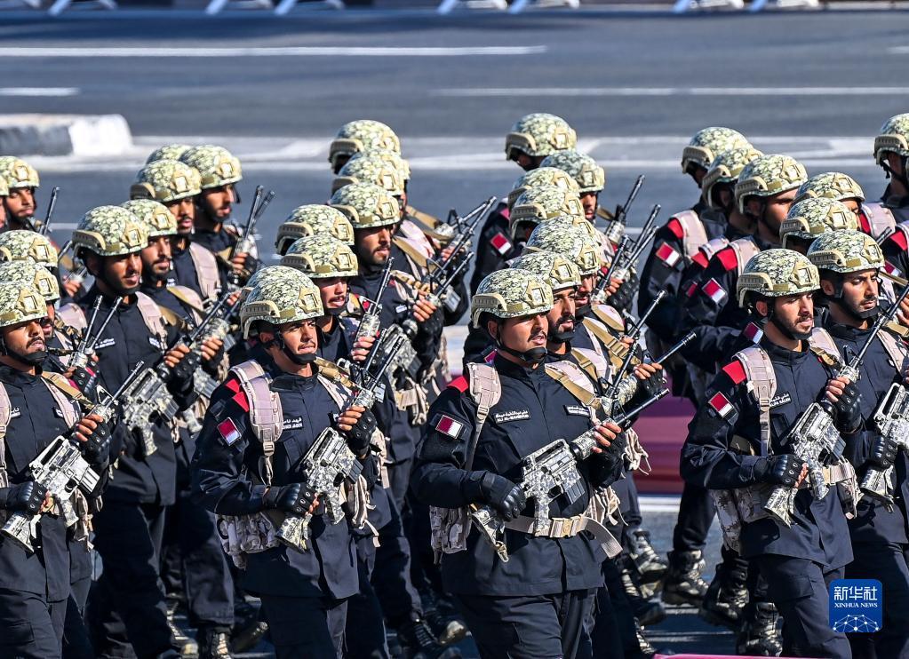 卡塔尔大阅兵中国版,展现军事力量与多元文化融合之美,卡塔尔大阅兵中国版,军事力量与多元文化融合之美展示