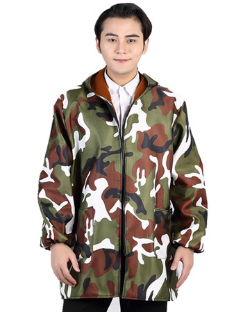 军绿色迷彩服，一种独特而富有象征意义的军事装备，军绿色迷彩服，独特军事装备的象征