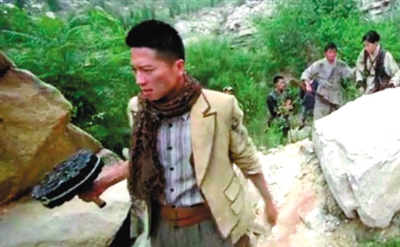 裤兜里藏手榴弹，一种极端行为的背后解析，裤兜里藏手榴弹，极端行为的背后探究