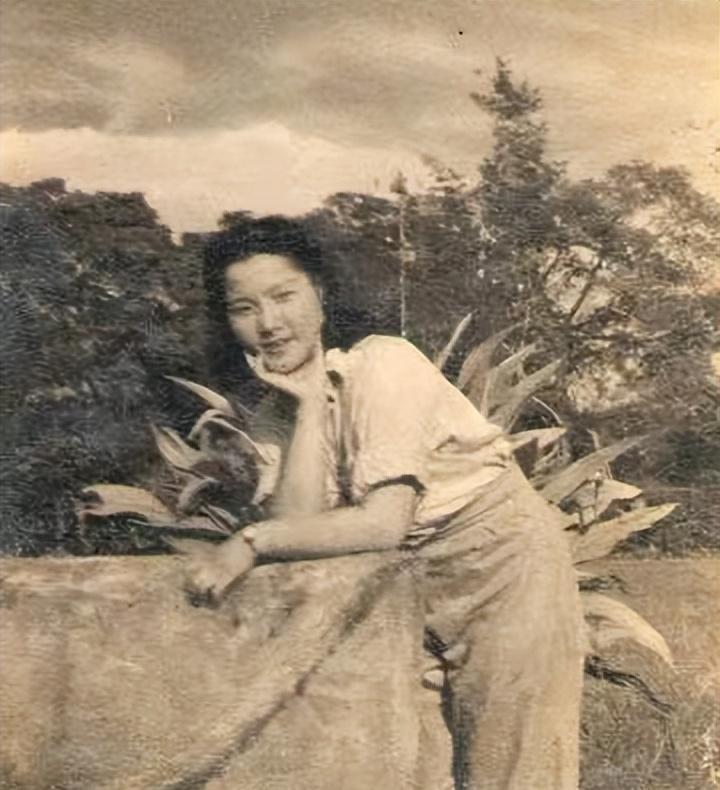 中国远征军女兵照片，历史的见证与时代的记忆，中国远征军女兵照片，历史的见证与时代记忆