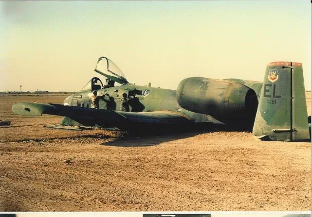 A-10攻击机，难以击落的空中猛兽，A-10攻击机，空中猛兽的无敌风采