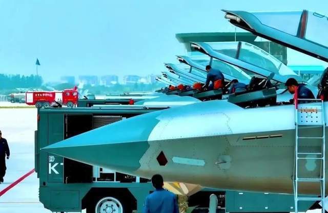 中国空军实力概览，聚焦2001年的发展与挑战，中国空军实力概览，聚焦2001年的发展、挑战与未来展望